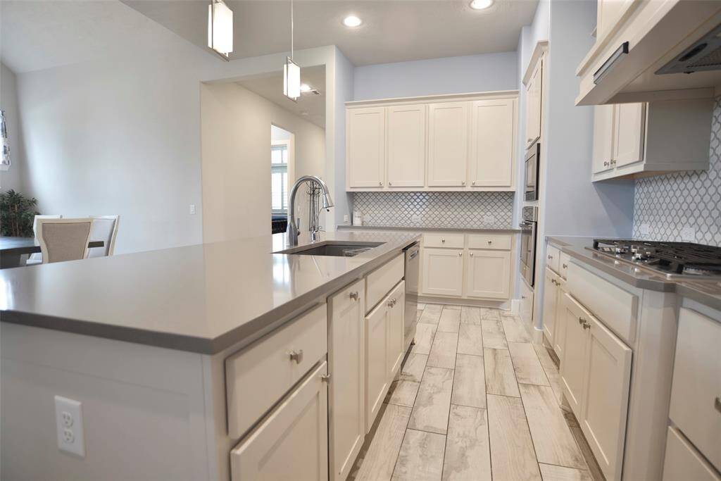 Lots of countertop space