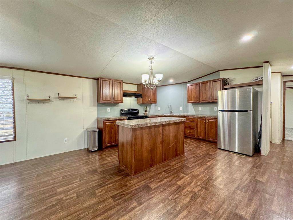 Island kitchen