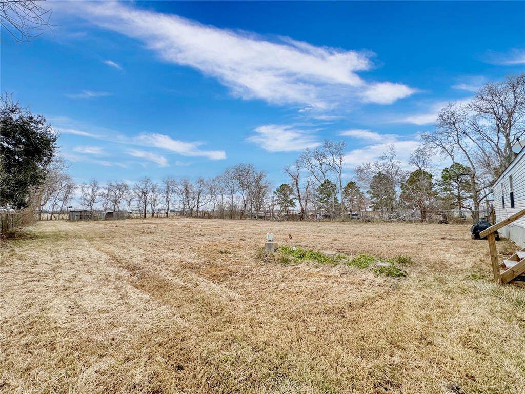 3-bed, 2-bath home on appx .73 acre - fully fenced.