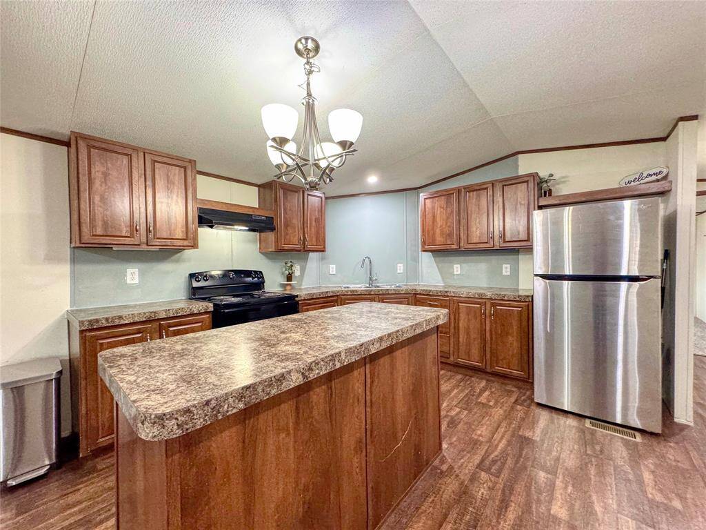 Island kitchen
