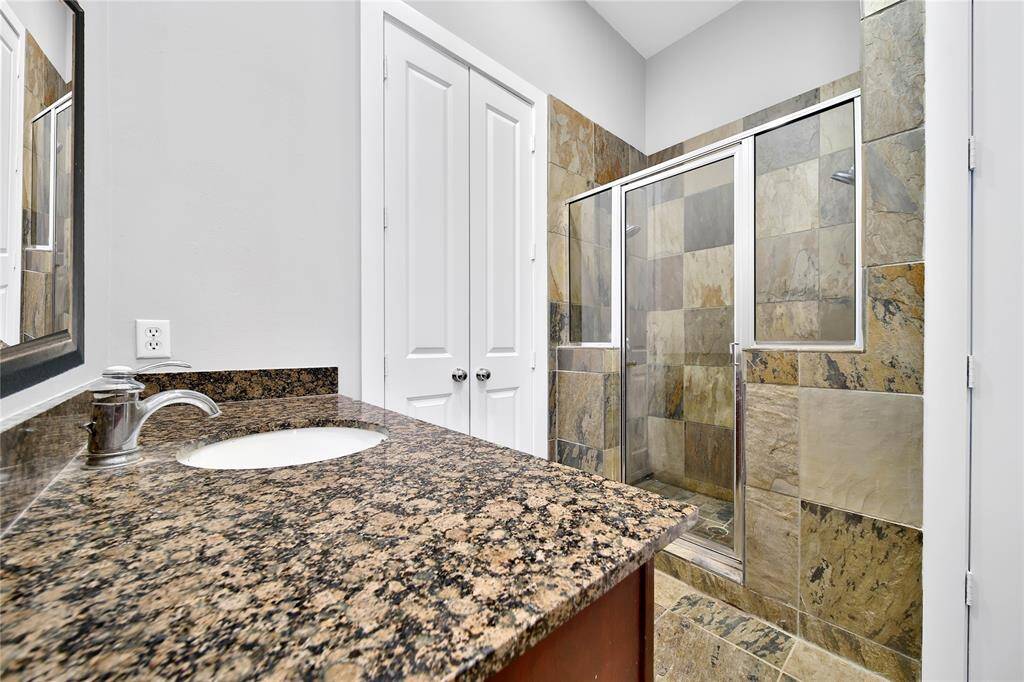 View of bathroom #1 :2.