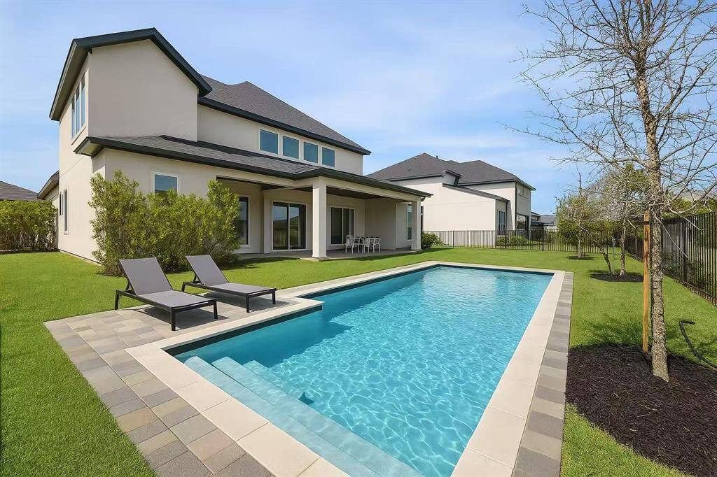 Possible pool design for future homeowners