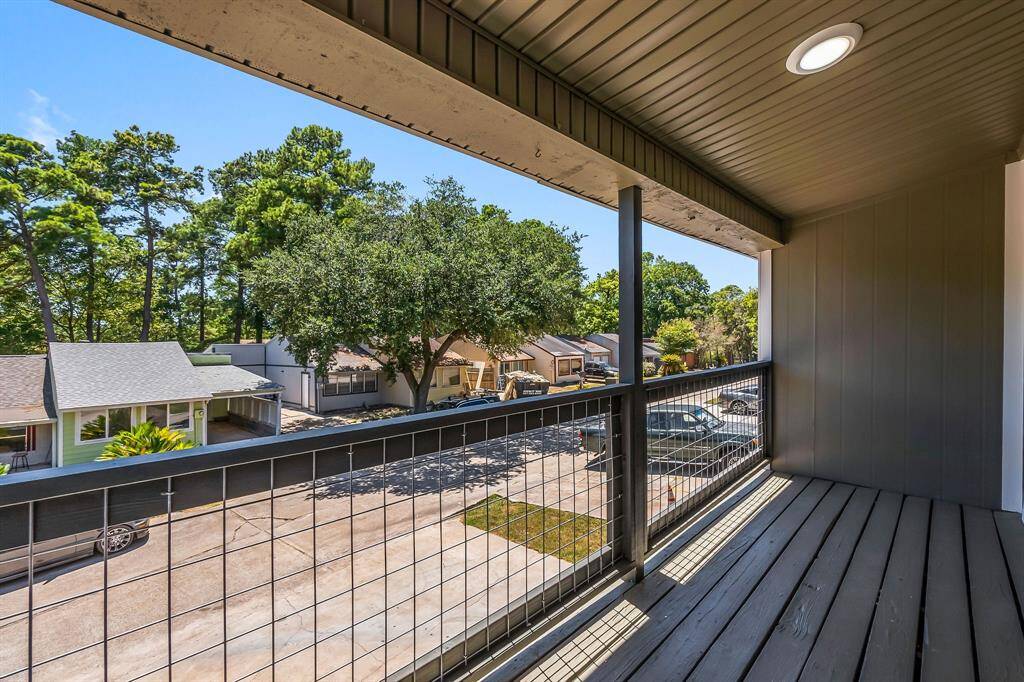 Upstairs balcony