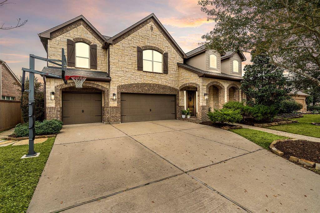 Notable upgrades include a secret LED-lit room, three walk-in attics for ample storage, and a show-stopping wine display.