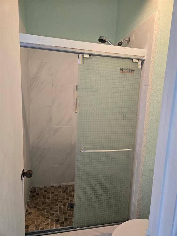 2nd bathroom