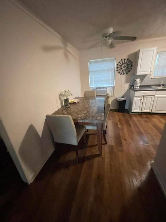 Den to dining