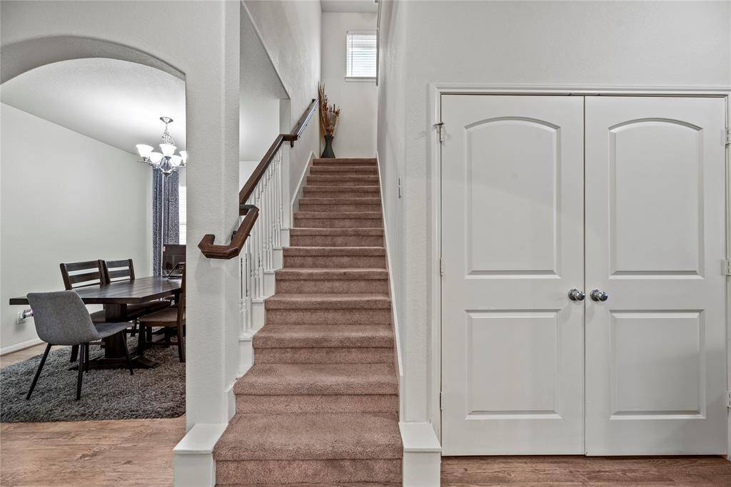 Now let's take a look upstairs!