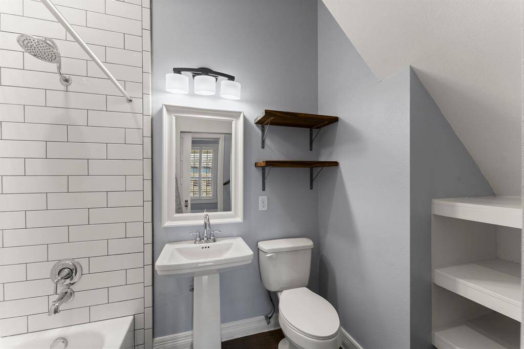 Second bathroom downstairs.