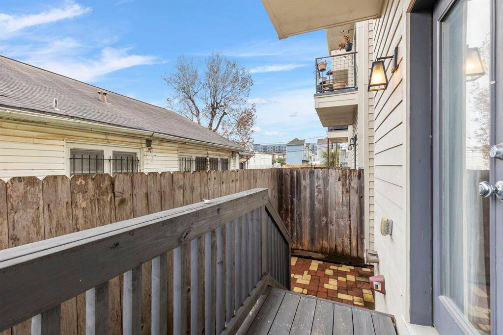 Full bathroom with tub/shower combo & spacious closet.