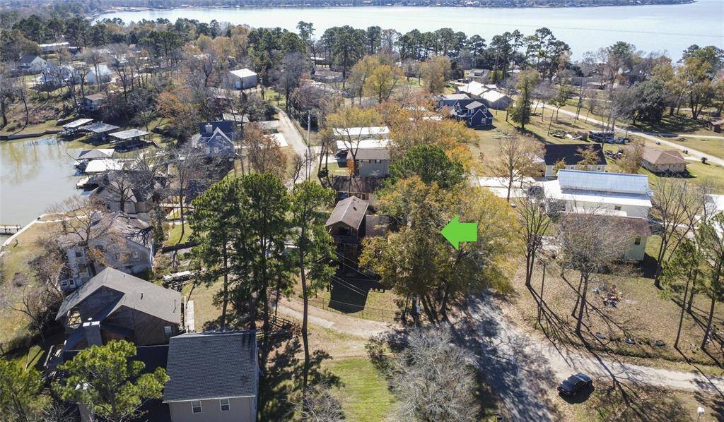 corner lot providing lots of options for lake views