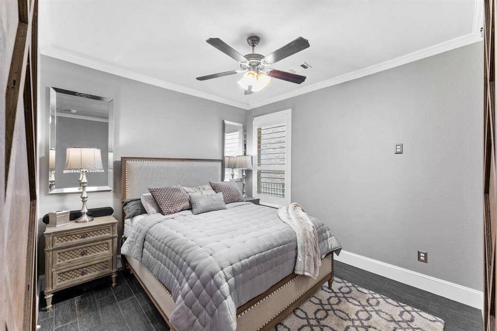 1st floor Guest Bedroom