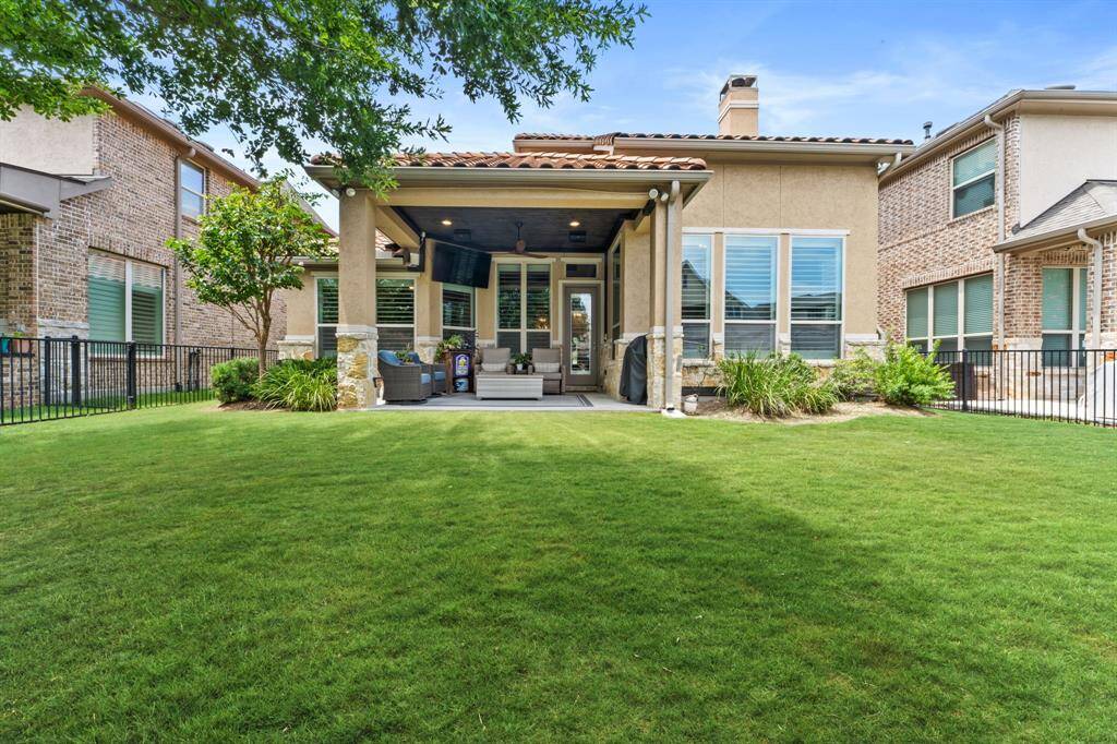 Easily put a pool or other outdoor project with all that space