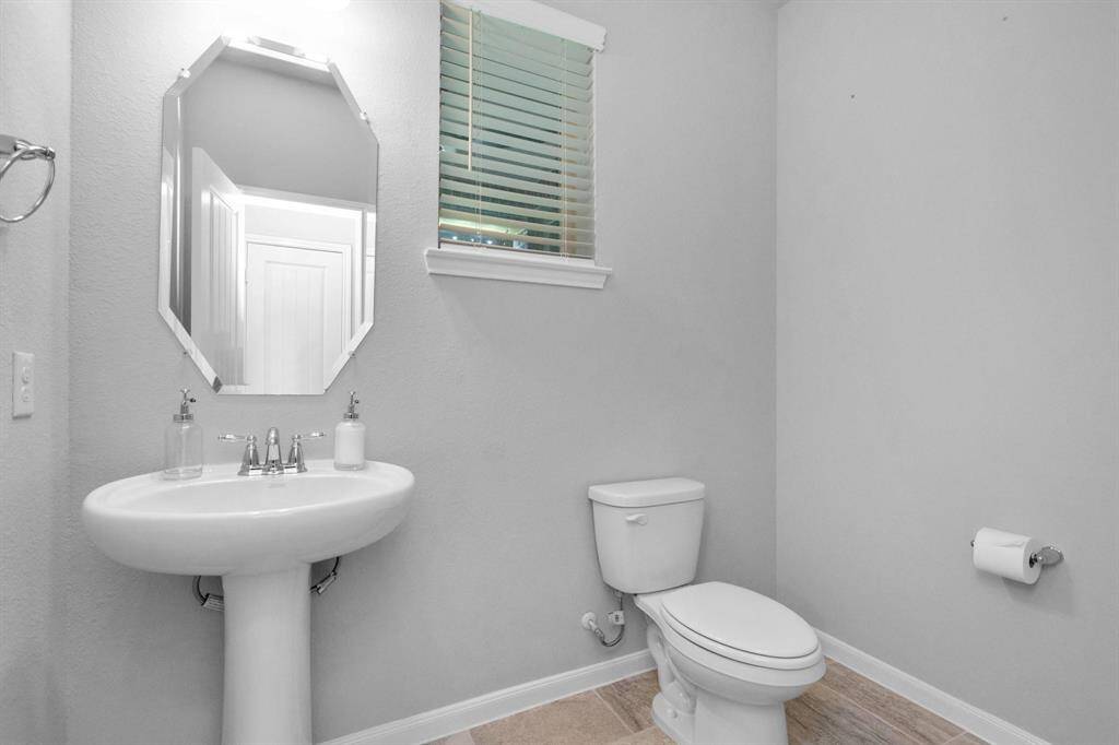 Half Bathroom downstairs