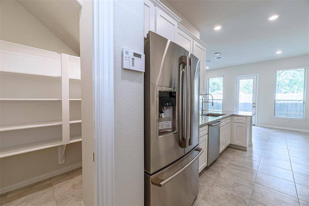 Ellegant Granite Countertops