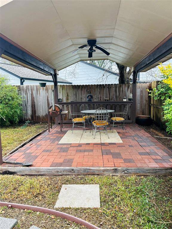 Outdoor patio