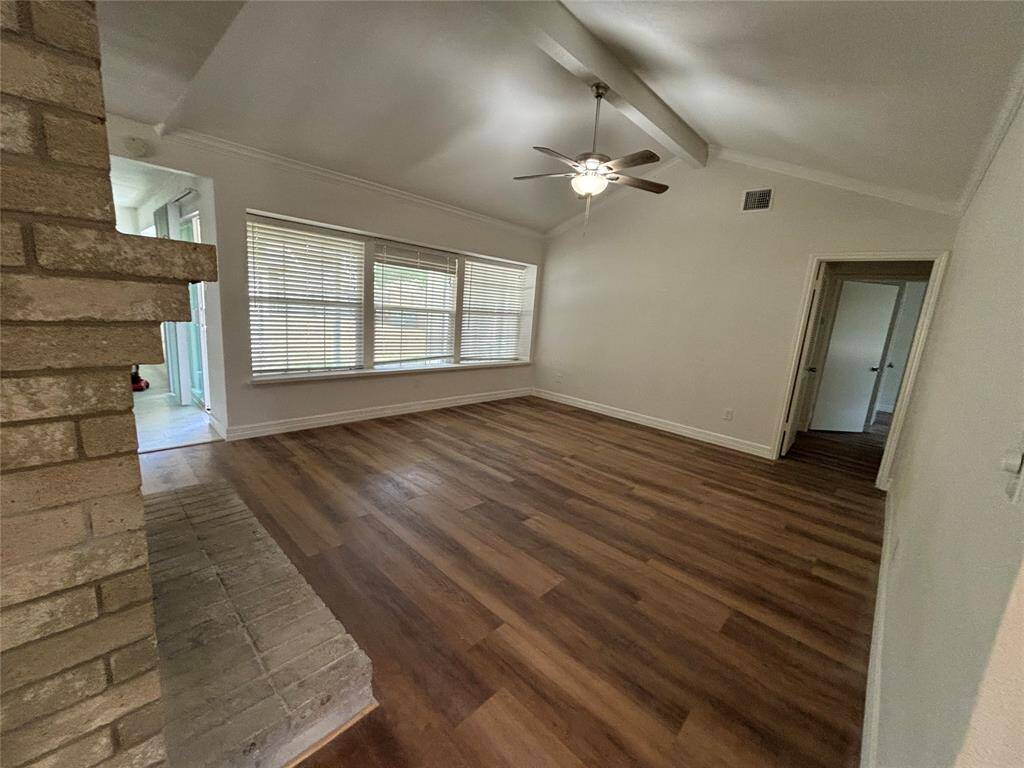 Formal livingroom