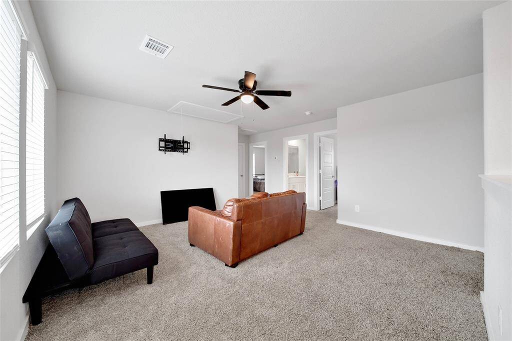 Large upstairs gameroom