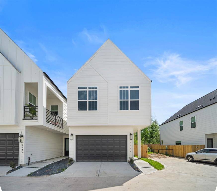 Welcome home to your next rental property located at 5718 White Magnolia Street.