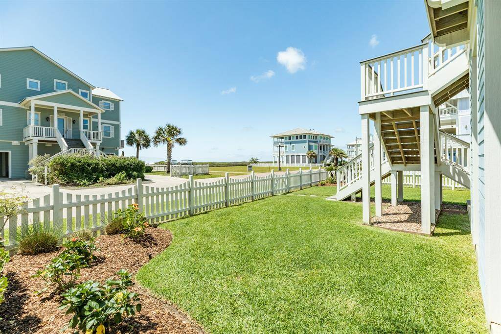 Lovely landscaping is typical in Beachside Village
