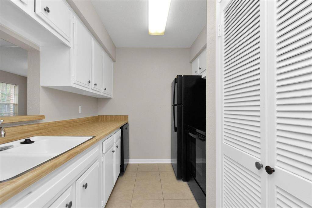 Kitchen fullview