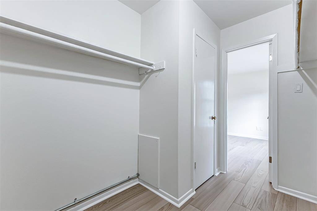 Floor 2 - Closet