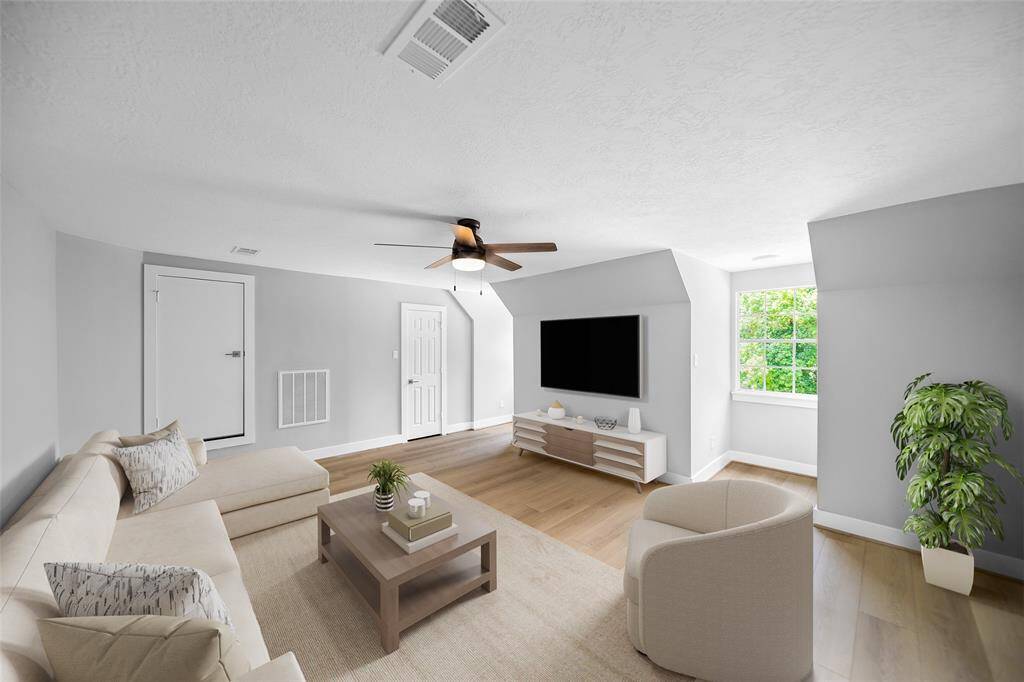 *Virtual Staging* Bonus Room Upstairs/Bedroom