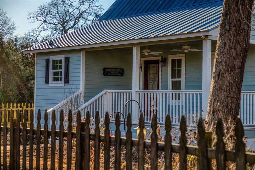 Front porches were made for moments like these.