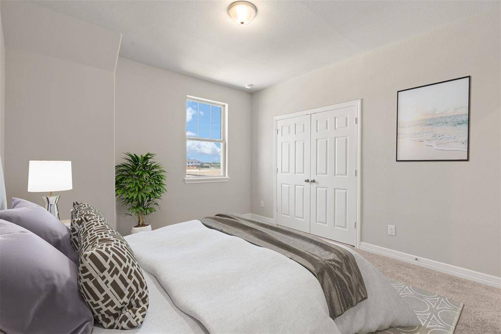Note: Sample product photo. Actual exterior and interior selections may vary by homesite.