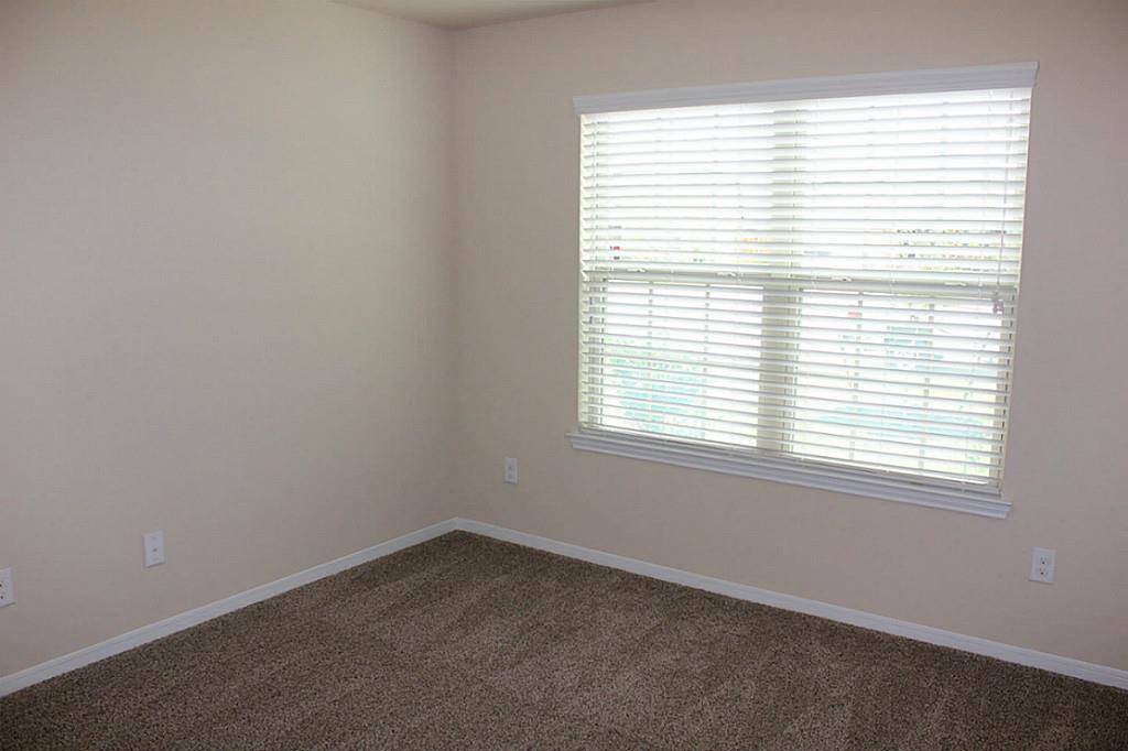 Another secondary bedroom