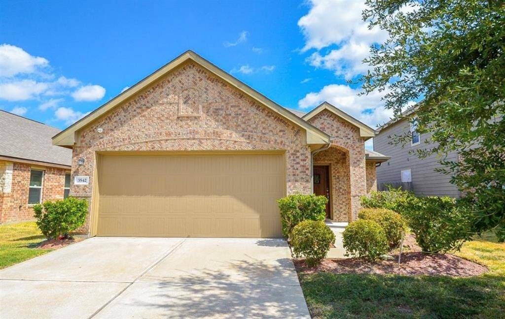 Master planned community. Close to everything!