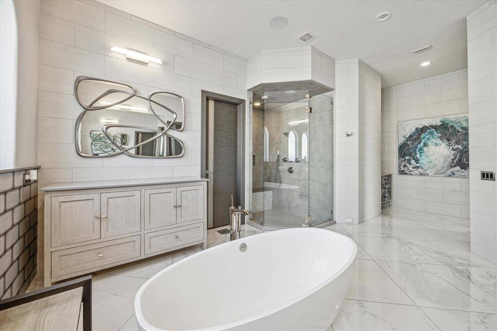 Another view of the master bathroom