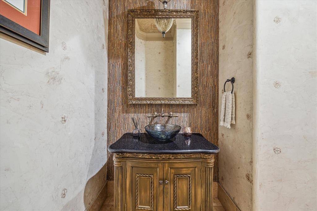 First floor powder room