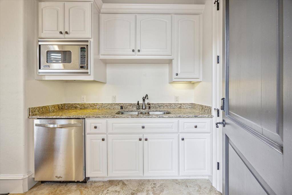 Casita kitchen