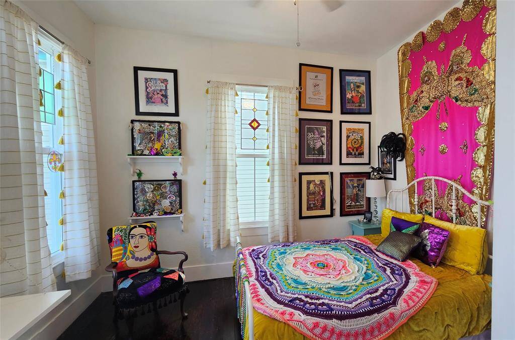 Mardi Gras Room!