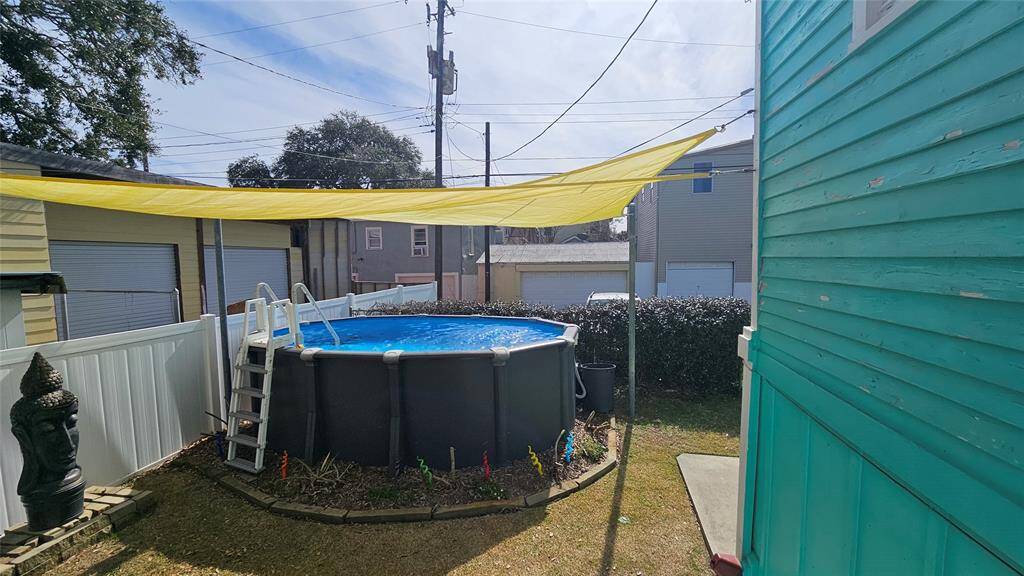 Above Ground Pool is ready for Summertime to relax in your pool on those hot summer days!!