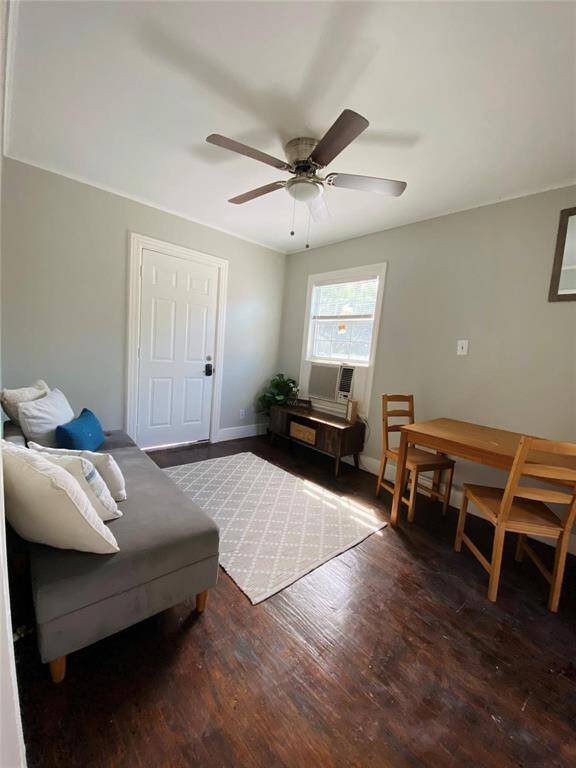 Garage Apt C