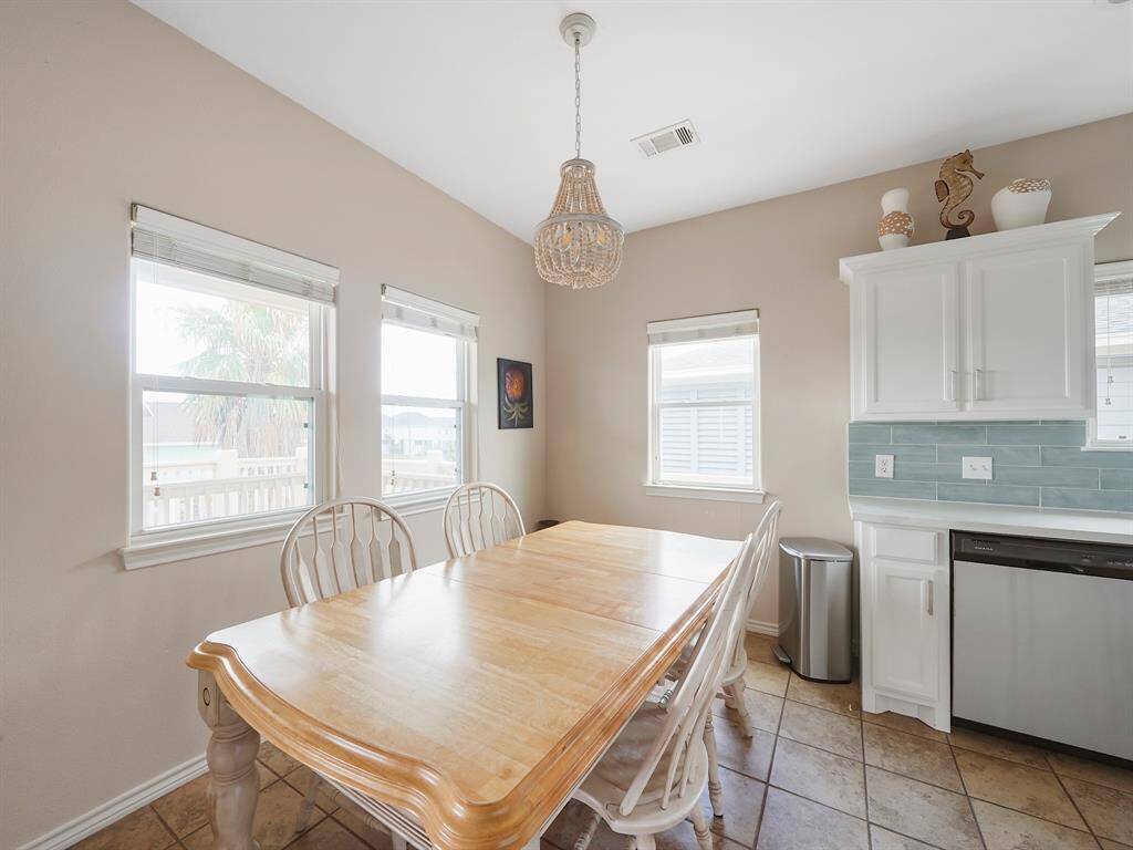 Breakfast nook