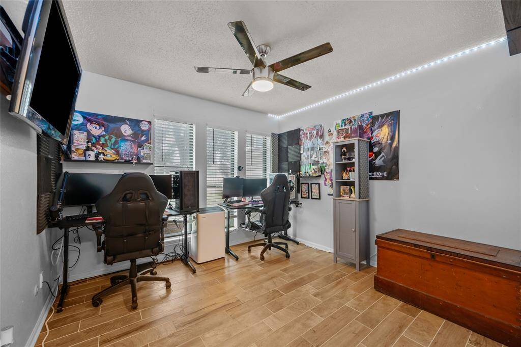 Second bedroom being used as an office