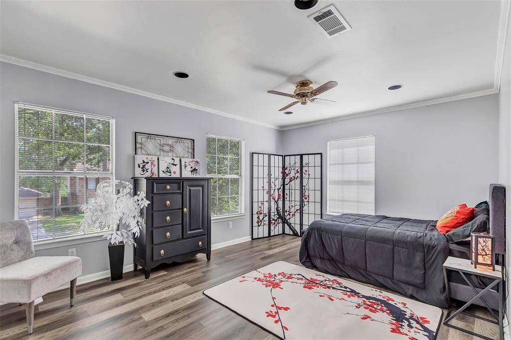 Primary bedroom