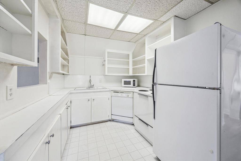 Third Floor Kitchen.