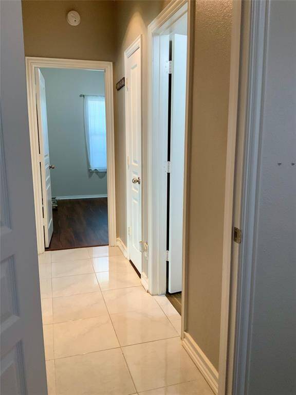 Hallway to bedroom 1&2 and guest bathroom