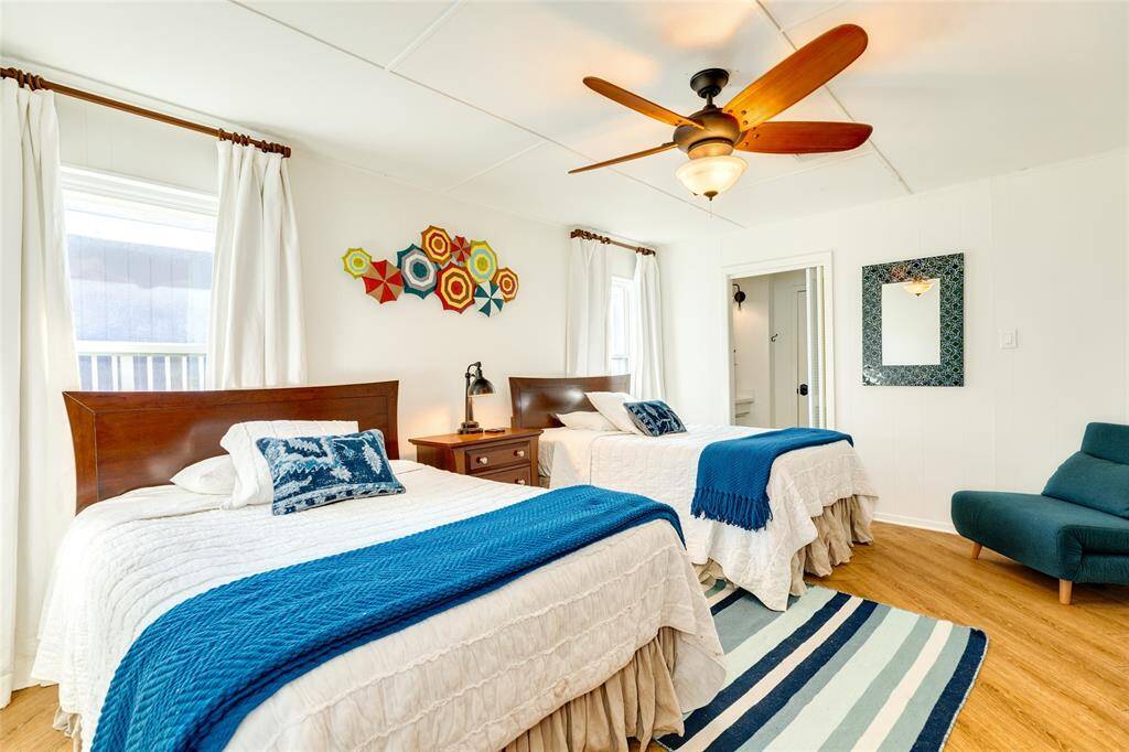 Bedroom 2 is large enough for 2 queen-size beds