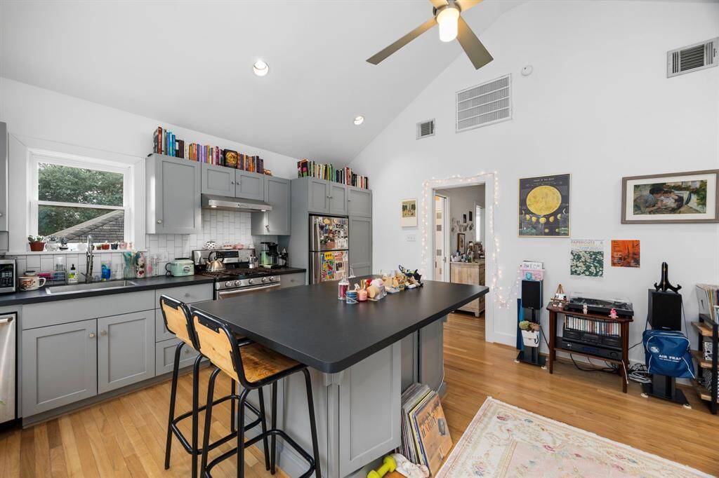 Built with all the modern amenities in mind.