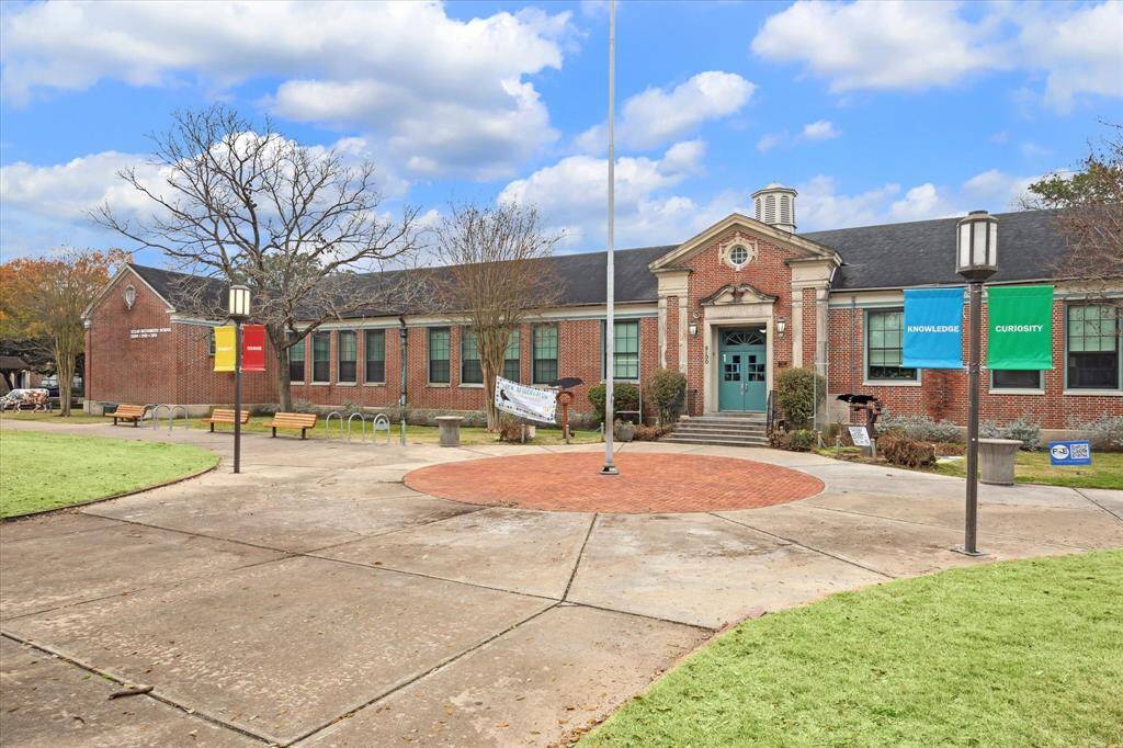 Poe Elementary