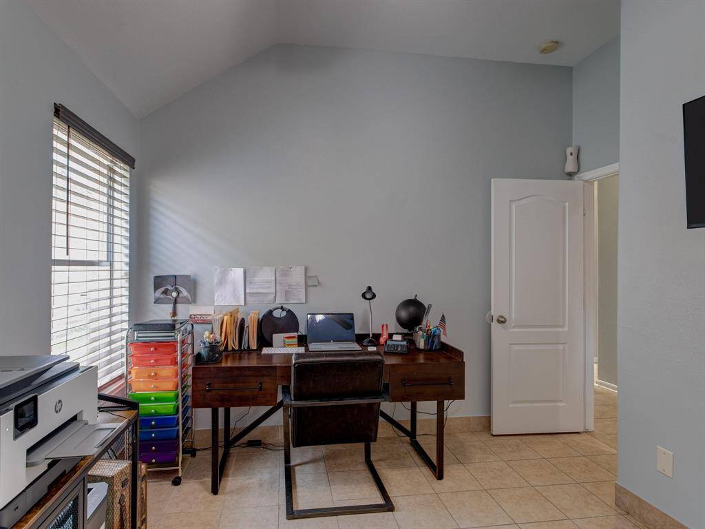 4th Bedroom being used as Home Office