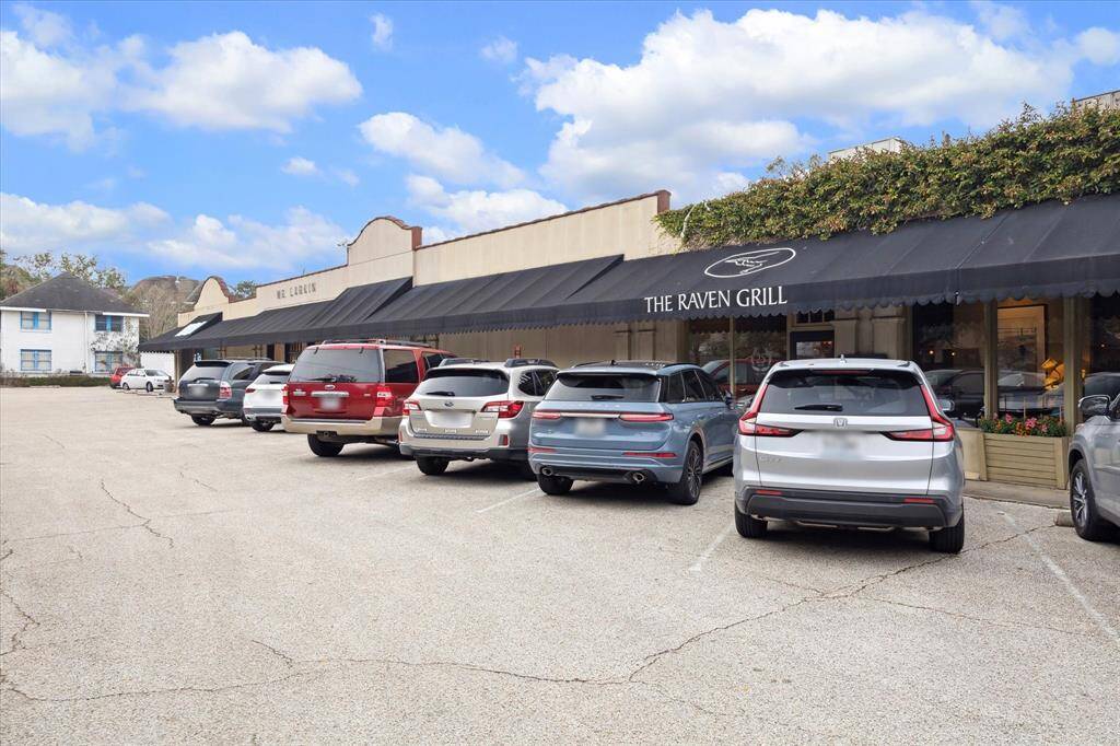Nearby Restaurants Ravel Grill and Picnic