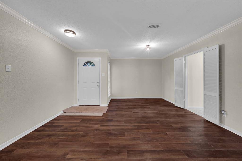 This home offers warm neutral tones throughout the home