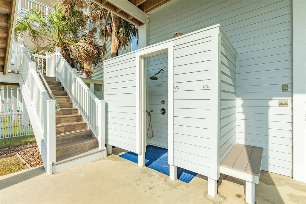 Outdoor shower with hot & cold water.