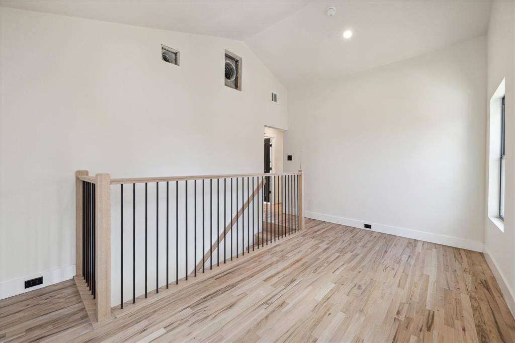 Note the expansive living area.