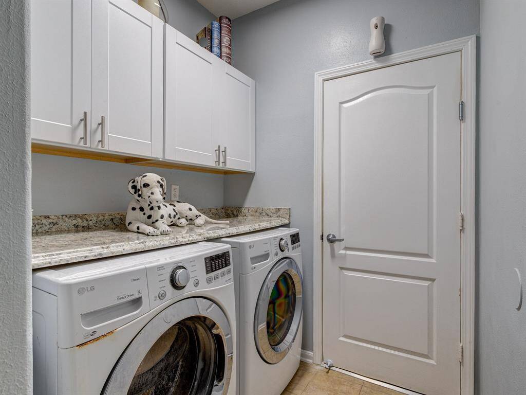 Laundry Area leading to the Garage